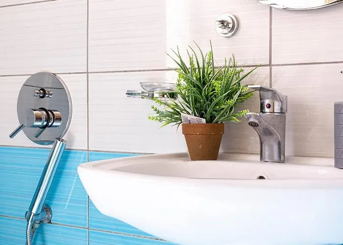 Stella's - 1min Beach, Kitchen & Balcony Daire